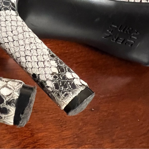 Naturalizer Women Tiana Ankle Boots leather upper alabaster snake EUC worn once - Picture 9 of 12